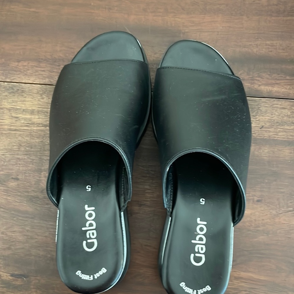 Gabor Sandal made in Germany bought them this summer 2022 and worn once